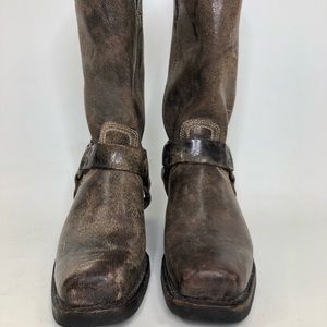 Frye 77309 Distressed Brown Boots w Buckle